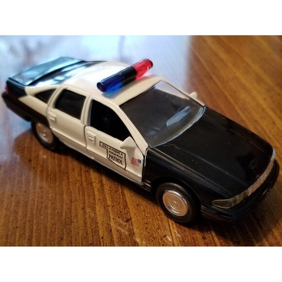 Oklahoma Highway Patrol Road Champs die cast police car 1:43 scale - Picture 2 of 11